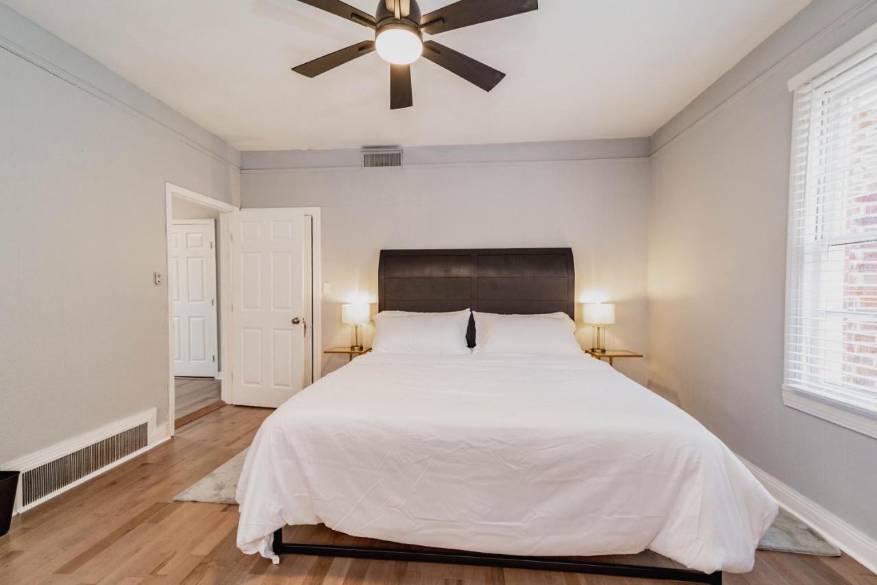 Comfortable King Suite Zen Space Hattiesburg Exterior photo