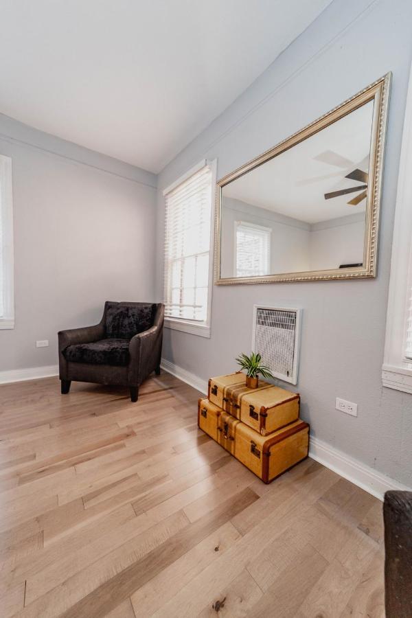 Comfortable King Suite Zen Space Hattiesburg Exterior photo