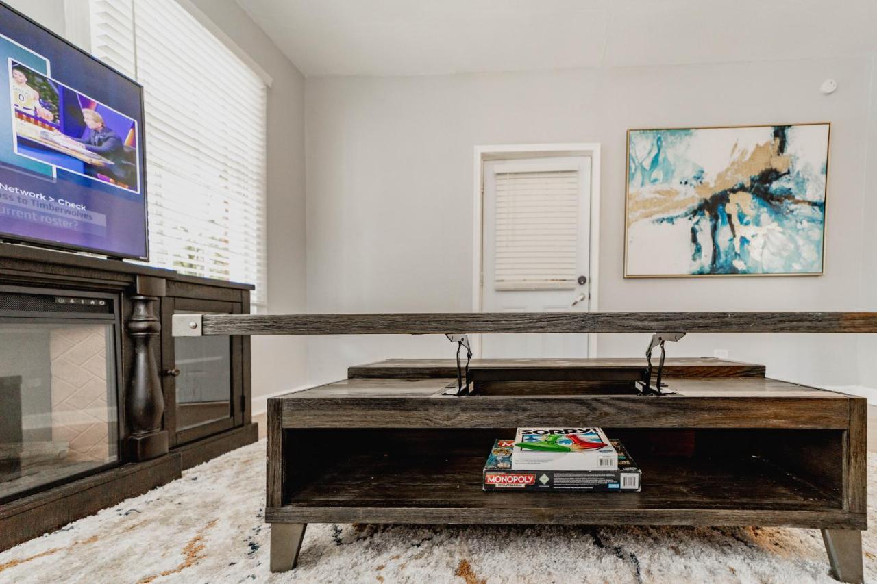 Comfortable King Suite Zen Space Hattiesburg Exterior photo